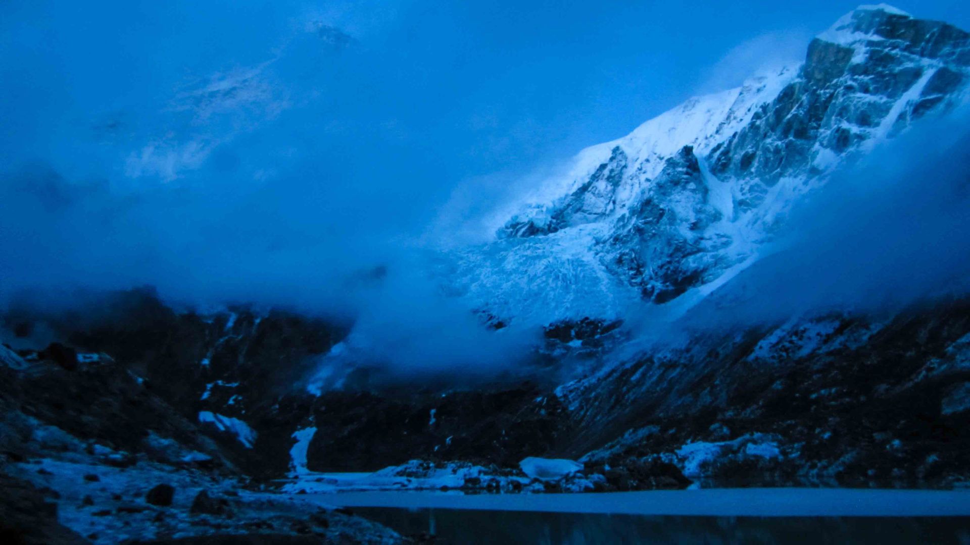 Makalu by night Makalu by night